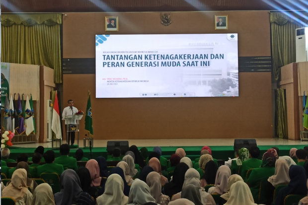 Bawa Kuliah Umum di UMI, Menteri Ketenagakerjaan Dorong Mahasiswa Tingkatkan Produktivitas