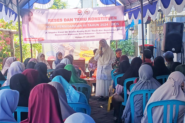 Yeni Rahman Serap Aspirasi Warga di Bara-baraya Timur Soal Bank Sampah