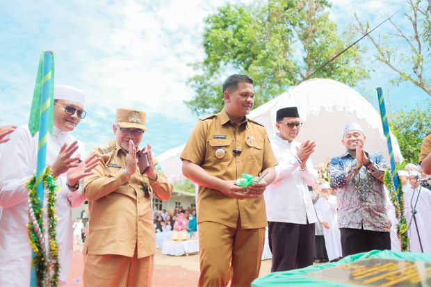 Bupati Bantaeng Uji Nurdin Resmikan Pondok Pesantren Modern Al-Aksi