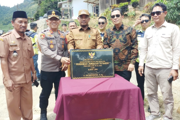 Sinergi Dunia Usaha & Pemda: MDA Serahkan Dua Jembatan di Luwu