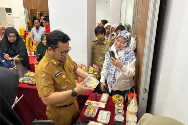 Rambah Pasar Modern, UMKM Gowa Diminta Tingkatkan Kualitas Kemasan