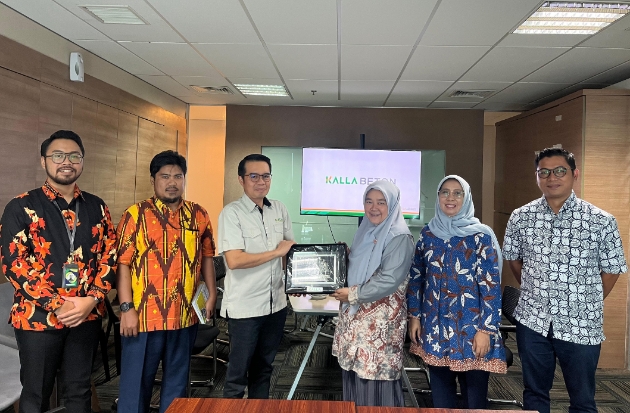 Dukung Ekonomi Lokal, Kalla Beton Terima Sertifikat BMP