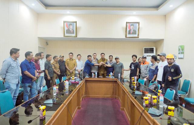 Aksi Blokade Berhenti, Bupati Bantaeng Berhasil Mediasi PT. Huadi dan Serikat Buruh SBIPE