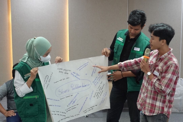 Tak Sebatas Salurkan Beasiswa, LAZ Hadji Kalla Dukung Mahasiswa Bertumbuh & Mengabdi