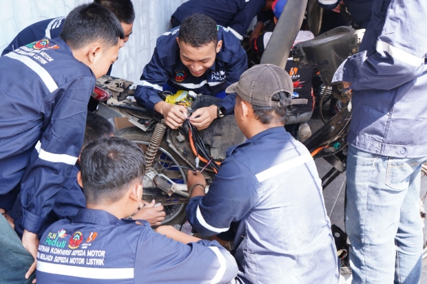 PLN Fasilitasi Pelajar & Mahasiswa Ikuti Pelatihan Konversi Motor Listrik