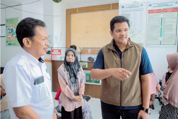 Sidak Puskesmas Bisappu, Bupati Bantaeng Uji Nurdin Temukan Kapsus Tak Berkantor