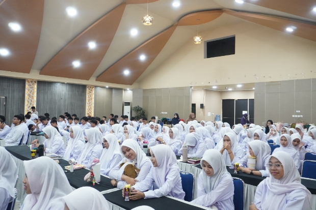SMA Islam Athirah Bukit Baruga Bentuk Generasi Qur’ani Lewat Quranic Camp 2025