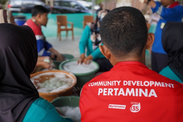 Limbah Program MBG Diolah Jadi Pakan Bebek Petelur - Dukung Budidaya Maggot