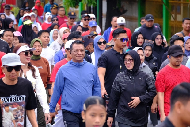 Lepas Peserta Jalan Santai, Bupati Gowa Harap Kebersamaan-Persatuan Meningkat