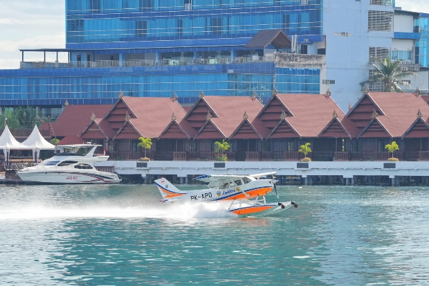 Makassar Jadi Hub, Daerah Kepulauan Sulsel Sambut Hadirnya Seaplane