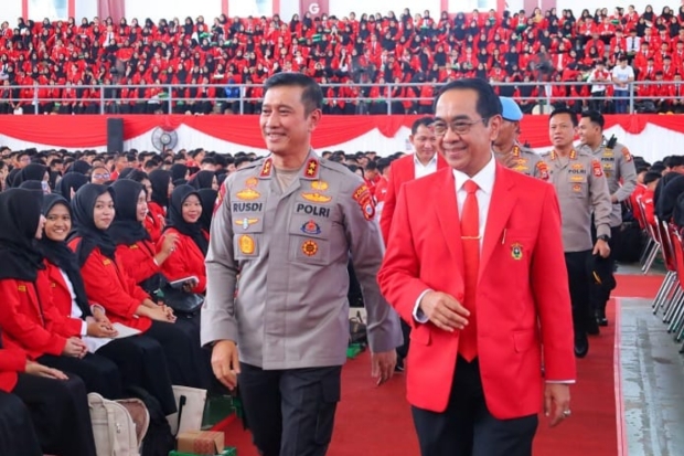 Kapolda Sulsel Ajak Mahasiswa Baru Unhas Jauhi Pelanggaran Hukum