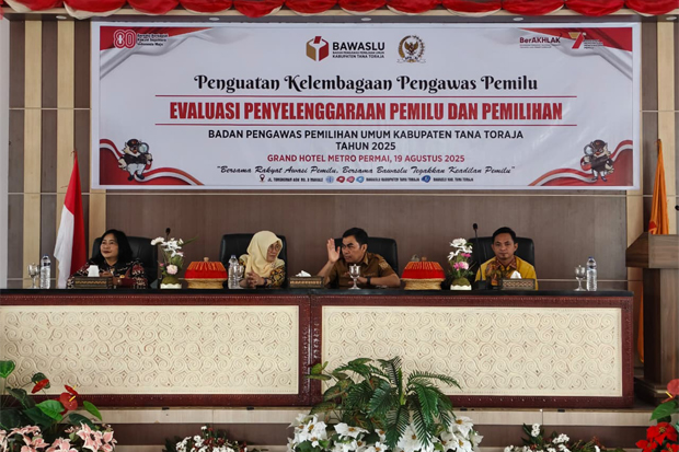 Komisi II DPR RI dan Bawaslu Perkuat Kelembagaan Pengawas Pemilu di Tana Toraja