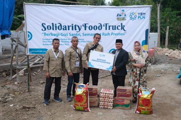 Voluntrip Muzakki YBM PLN UID Sulselrabar Tebar Manfaat untuk Pendidikan & Kesehatan di Bulukumba