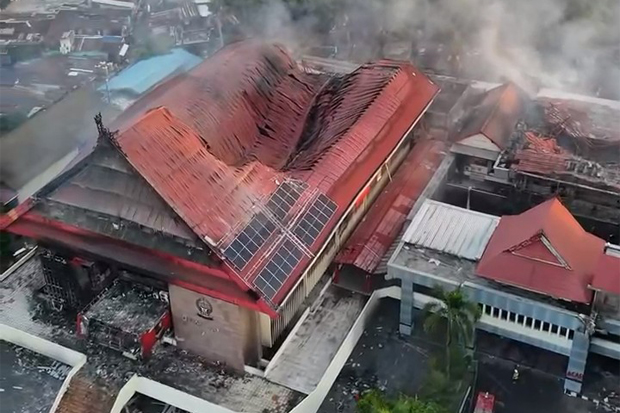 Sampaikan Duka Cita, Pesan Resmi Pimpinan DPRD Sulsel Usai Gedungnya Hangus Dibakar
