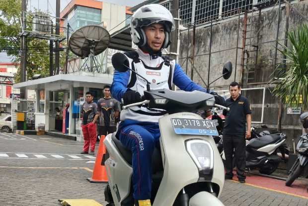 Tips Pengereman Aman untuk Keselamatan Berkendara