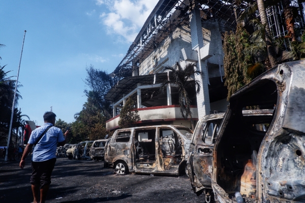 Identitas 10 Pelaku Pembakaran Gedung DPRD di Makassar, Ada Buruh hingga Pelajar