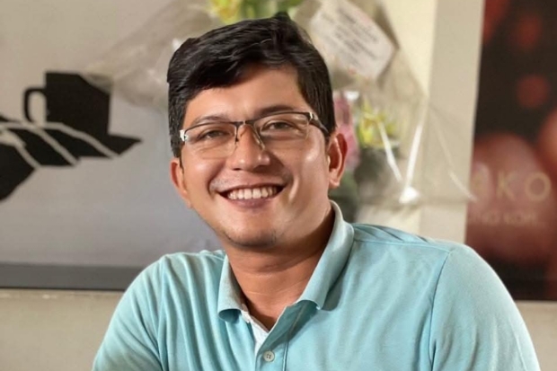 Abay, Simbol Kemanusiaan di Tengah Bara Anarki