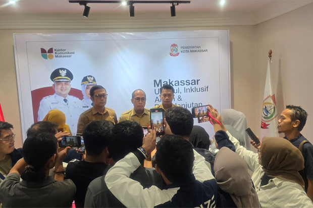 Pemkot Makassar Pastikan Pedagang di Losari Tetap Bisa Berjualan dengan Cara Terhormat