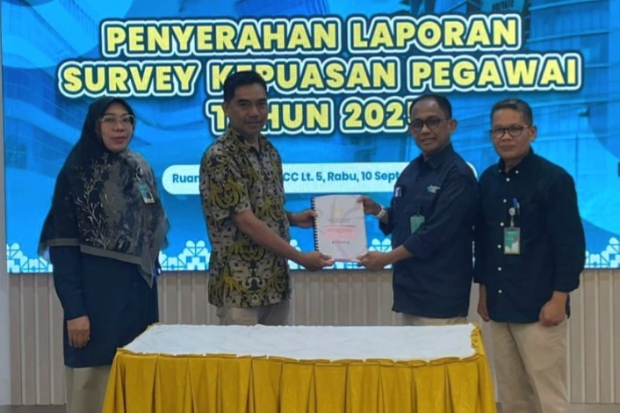 PLP FPsi UNM Serahkan Laporan Survei Kepuasan Pegawai RSUP Wahidin Sudirohusodo