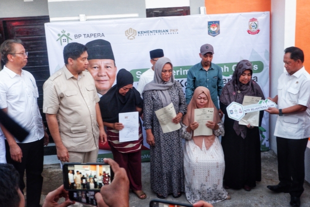 Pemerintah Pusat Resmi Berikan 4 Rumah Gratis untuk Keluarga Korban Demonstrasi