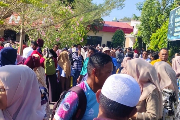 Ribuan PPPK Paruh Waktu Membludak Urus SKCK di Polres Jeneponto