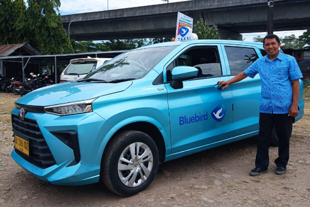 Kisah Hariansyah & Keluarga Tumbuh Bersama Bluebird, Kesejahteraan - Pendidikan Terjamin