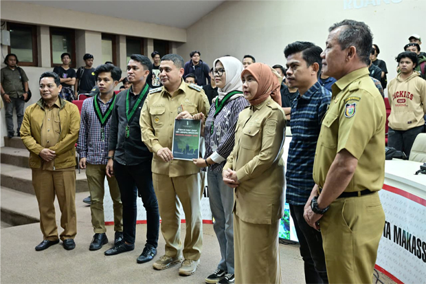 Munafri–Aliyah Tunjukkan Sikap Egaliter, Dengarkan Tuntutan Mahasiswa HMI Makassar