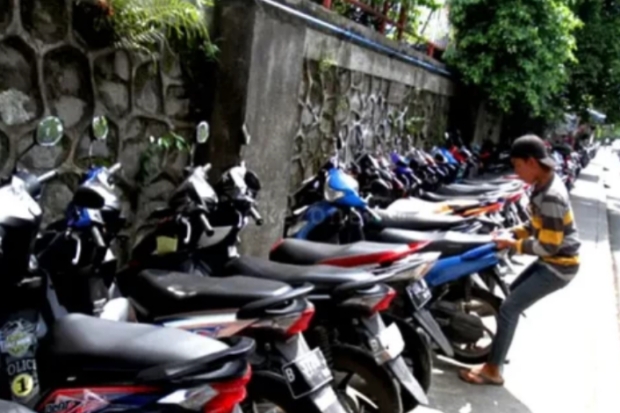 PD Parkir Makassar Sebut Pengelolaan Parkir di Kawasan Ramayana Melanggar