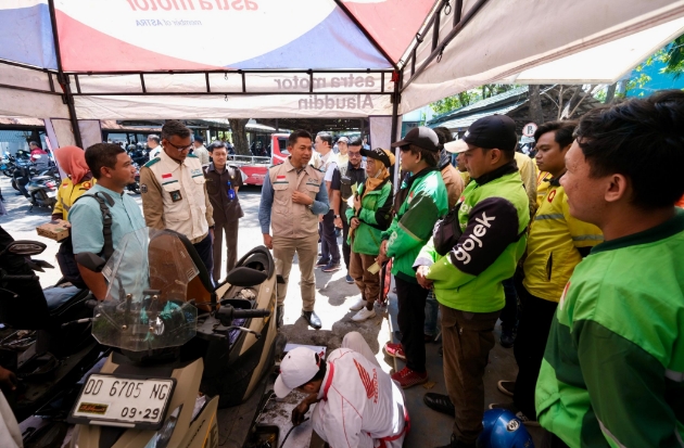 Milad ke-19, YBM PLN Gelar Servis Motor Gratis untuk 100 Ojol
