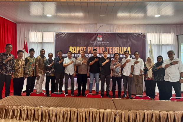 Rapat Pleno Terbuka Rekapitulasi, KPU Barru Tetapkan 141.807 Pemilih PDPB