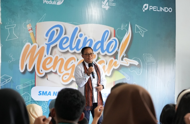 Pelindo Mengajar di SMAN 14 Makassar: Edukasi Siswa tentang Dunia Pelabuhan