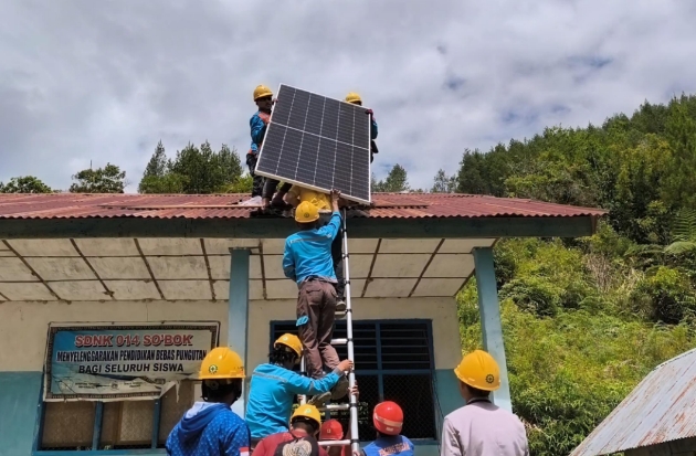 PLN Bawa Terang dan Teknologi ke Sekolah Terpencil di Mamasa