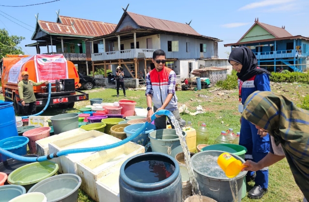 Pertamina Salurkan 240 Ribu Liter Air Bersih untuk Warga Terdampak Kekeringan di Maros