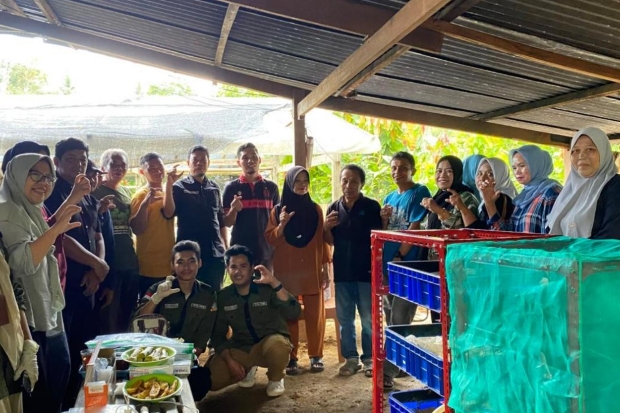 Polipangkep Bina Kelompok Tani Soppeng Manfaatkan Limbah Kulit Kakao