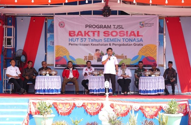 Sambut HUT ke-57, PT Semen Tonasa Gelar Pengobatan Gratis untuk Warga Sekitar