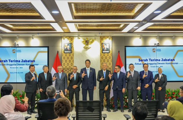 Prabowo Lantik Dewan Komisioner LPS 2025–2030, Anggito Resmi Jabat Ketua