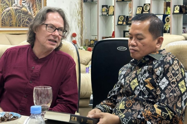 Perkuat Kolaborasi Akademik: Fakultas Hukum Unhas Sambut Adjunct Professor dari Jerman
