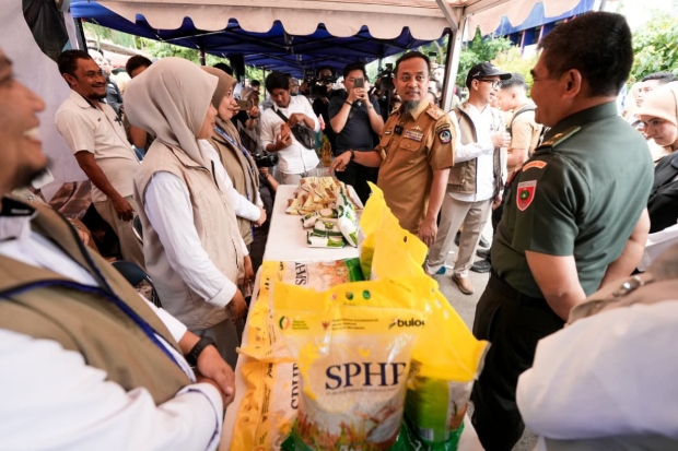 Warga Serbu Gerakan Pangan Murah Sulsel, Harga Jauh Lebih Murah