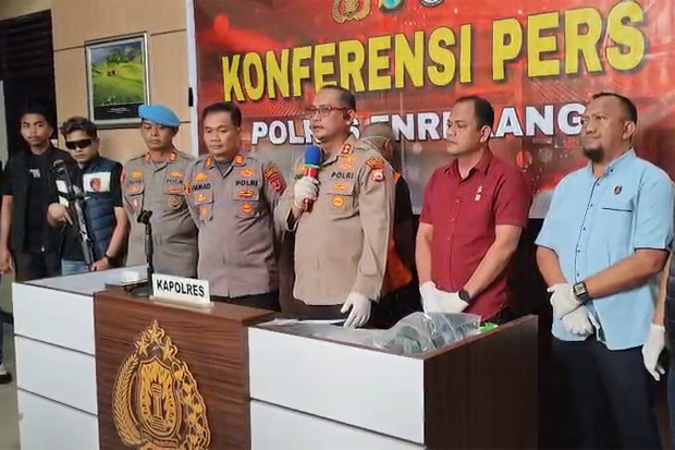 Suami jadi Tersangka Pembunuhan Ibu Muda Tiga Anak yang Tergantung di Kebun
