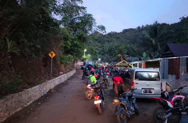 Demo Disertai Blokade Jalan ke Area MDA Bikin Resah Warga Latimojong