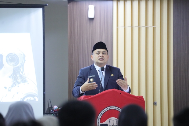 Di Bulan Bahasa, Wali Kota Munafri Tegaskan Komitmen Pelestarian Bahasa