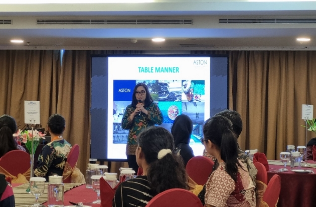 Aston Makassar Jadi Pilihan Favorit untuk Pelatihan Table Manner