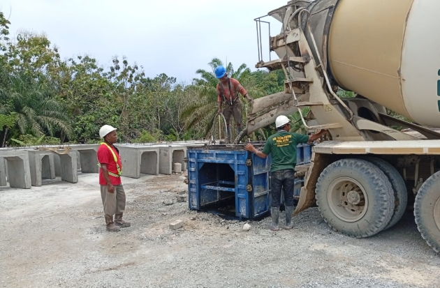 Kalla Beton Dukung Pembangunan Drainase IKN Lewat Pasokan U-Ditch