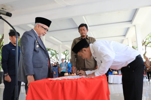 Wabup Sahabuddin Lantik 356 Anggota  BPD Bantaeng