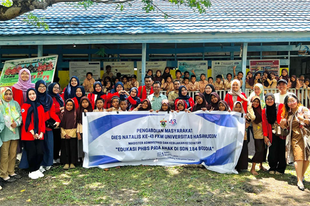 Mahasiswa Magister AKK FKM Unhas Edukasi PHBS di SDN 184 Boddia Takalar