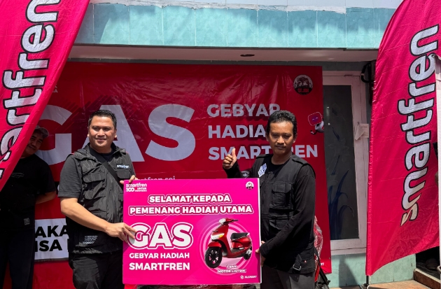 Pemenang Gebyar Hadiah Smartfren Tahap 3 Diumumkan, Driver Online Dapat Motor Listrik