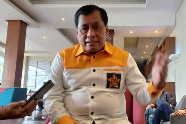 Ketum IKA UNM Nurdin Halid Tanggapi Penonaktifan Prof Karta Sebagai Rektor