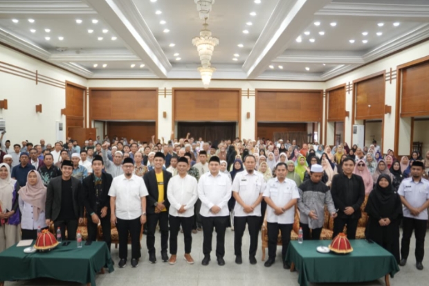 Walkot Munafri Tekankan Keseragaman Pengelolaan di Depan 3.000 Pengurus Masjid