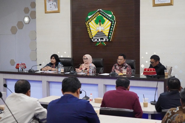 Cairkan DBH, Wabup Gowa Minta Bantuan Komisi E Komunikasi ke Pemprov