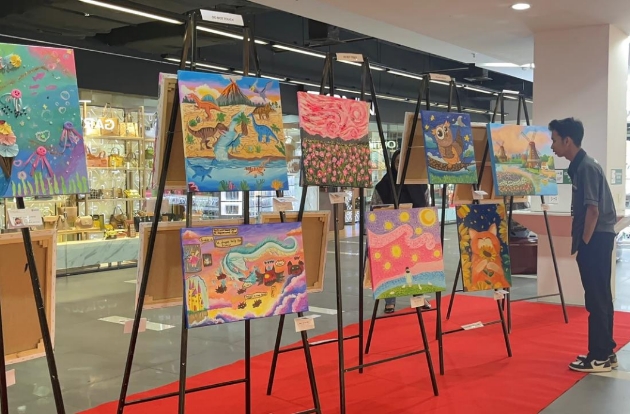 Pameran “The Artland 3” Warnai Mal Ratu Indah dengan Lukisan Anak & Remaja